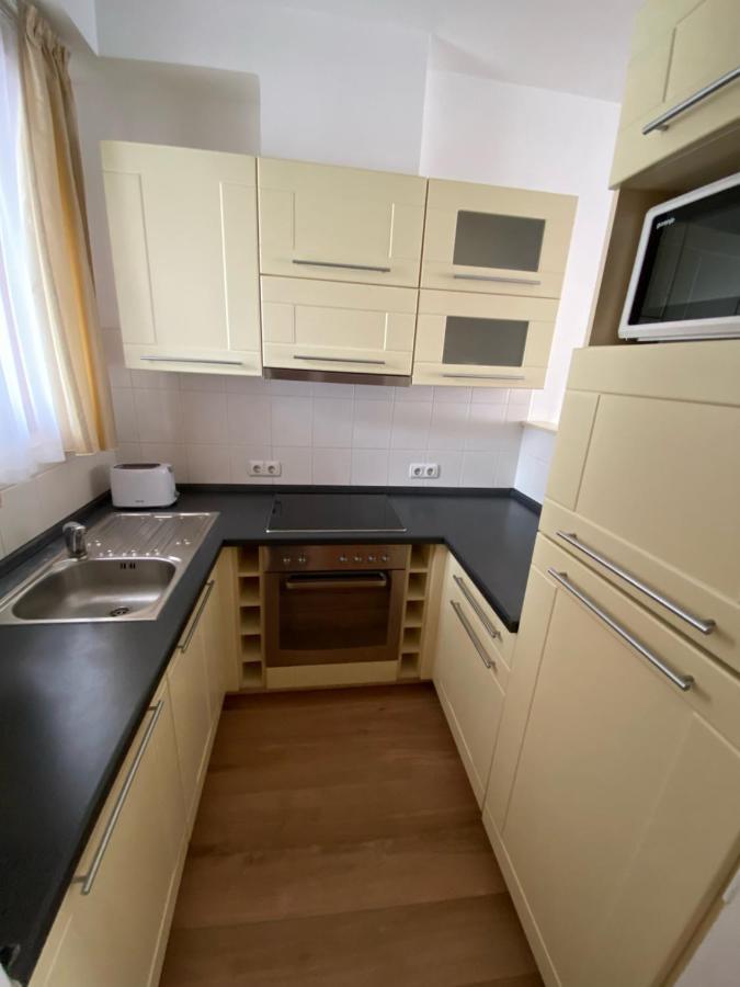 Lovag8 Apartment Budapest Exteriör bild